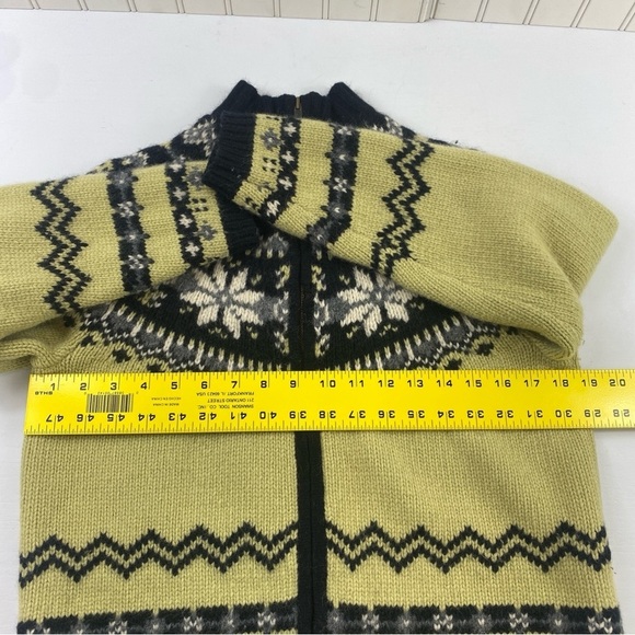 Nordic Patterned Women's Cardigan Sweater - Green and Black - Picture 6 of 10